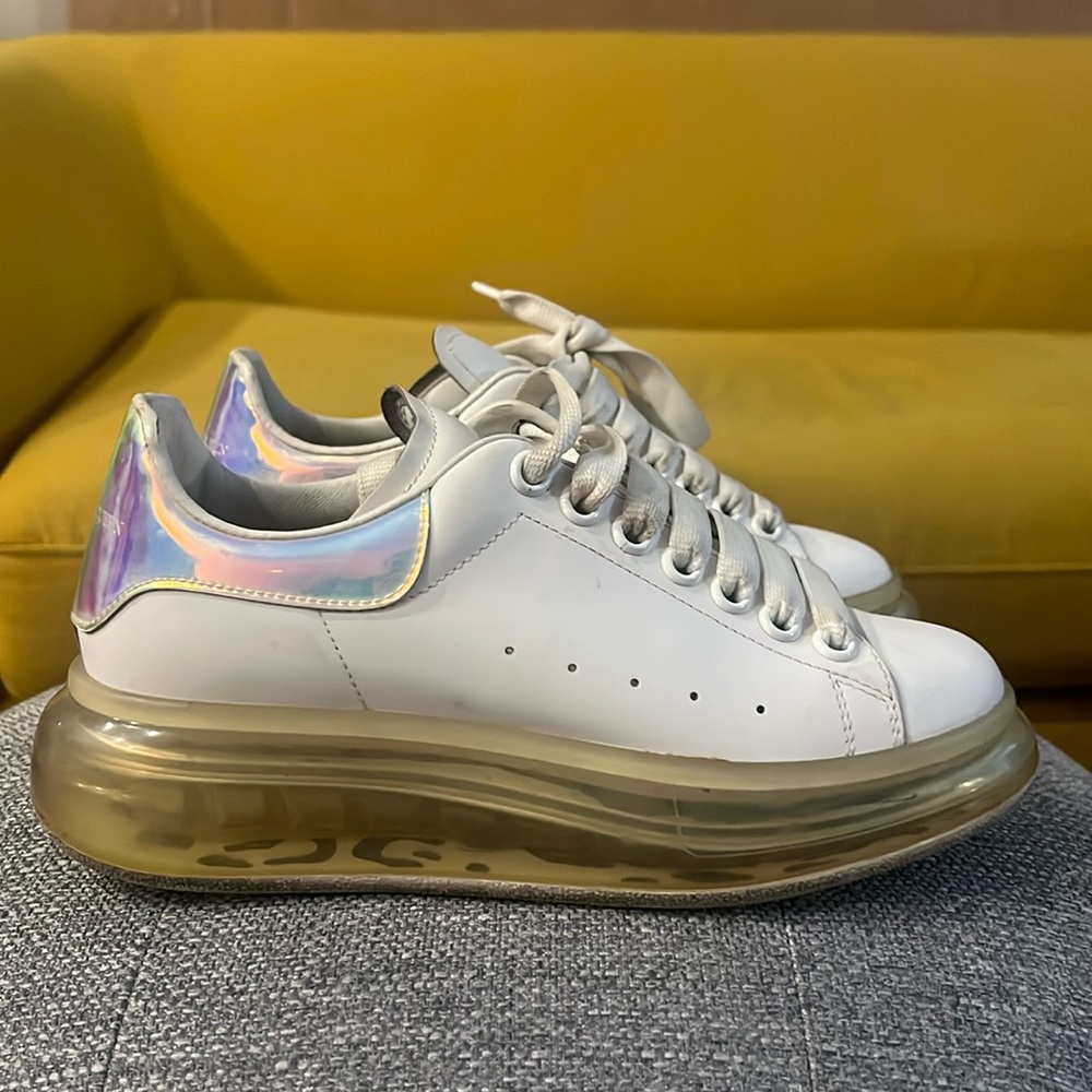 Alexander McQueen Oversized Sneaker 'Clear Sole - Iridescent'